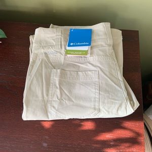 NWT Ladies Columbia Water Repellant pants